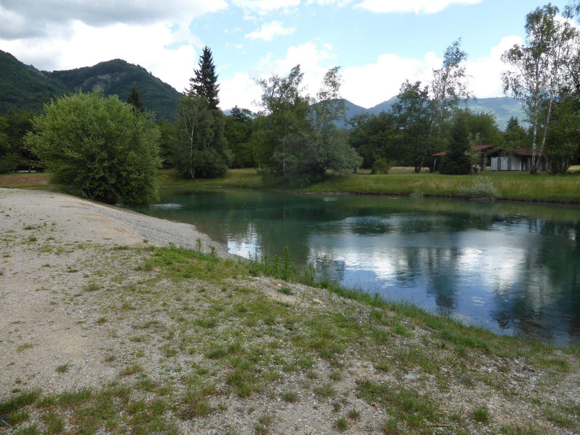 Camping L'Ecureuil - Mont-Blanc Village Domancy Exterior foto